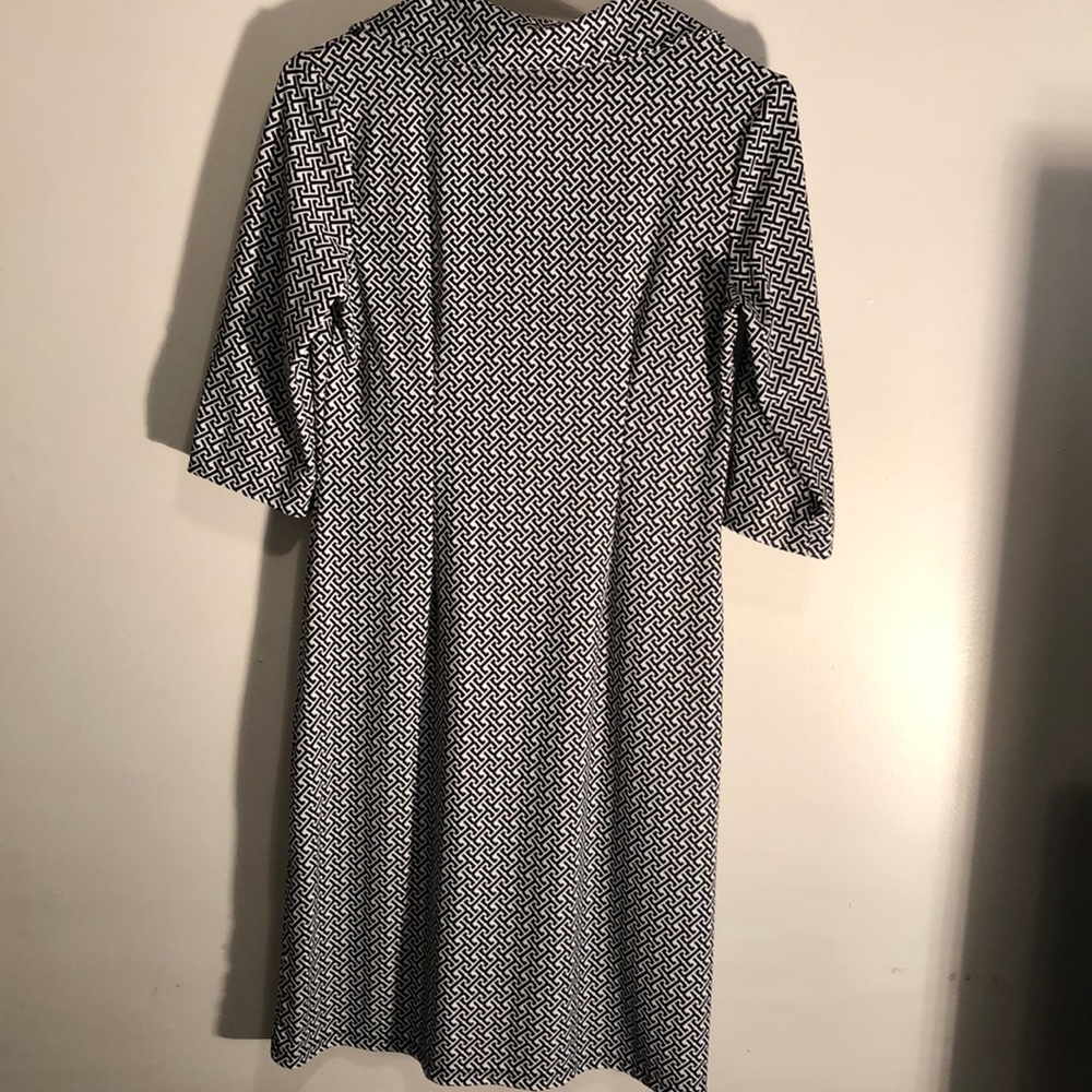 Dress - Picture 3 of 4